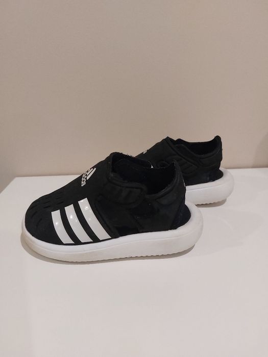 Детски маратонки и сандали