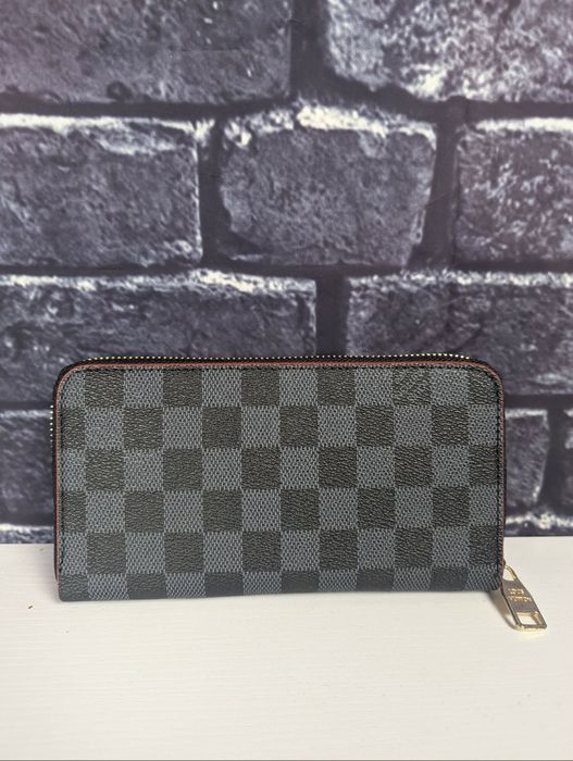 Luis Vuitton портмоне