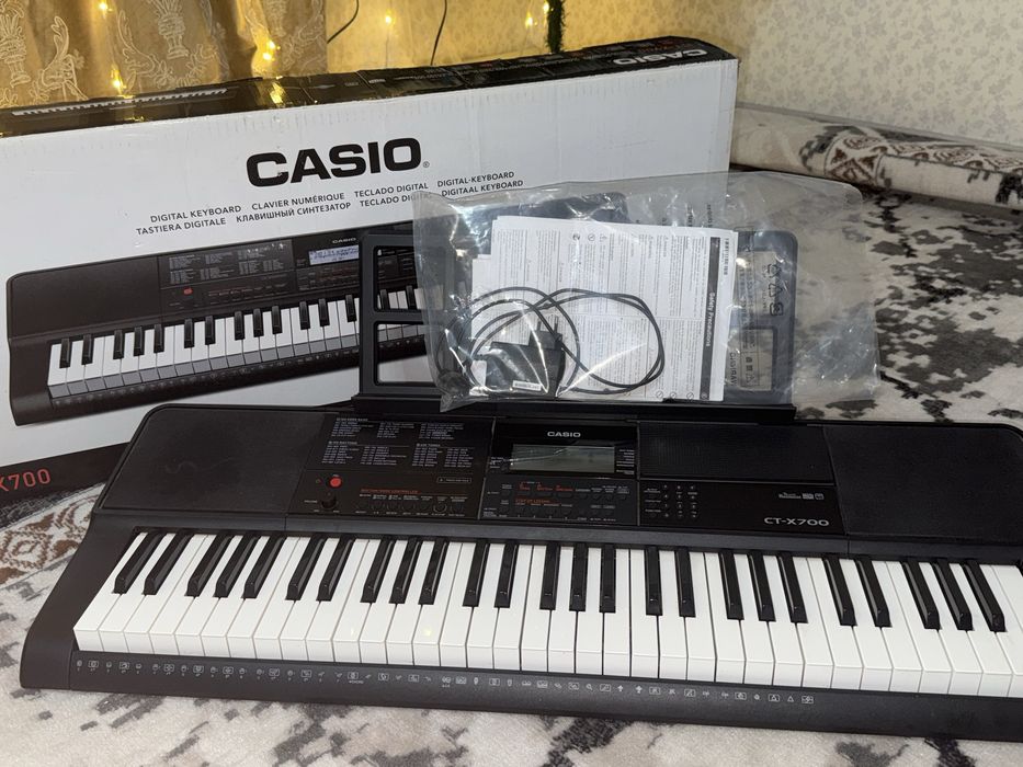 Продам синтезатор CASIO-X700 в отличном состоянии
