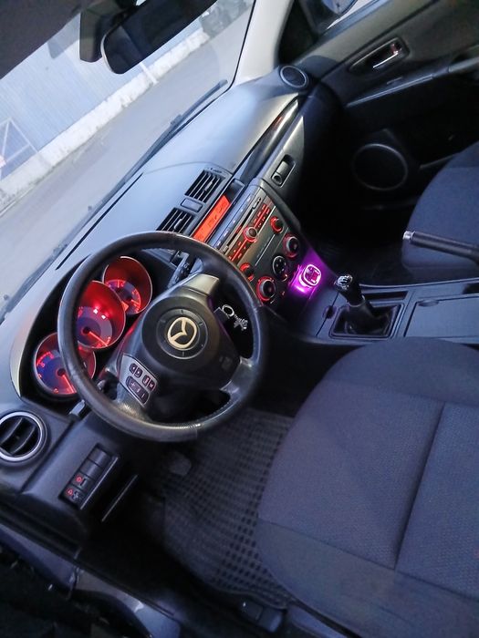 VAND Sau schimb Mazda 3 1.6 disel