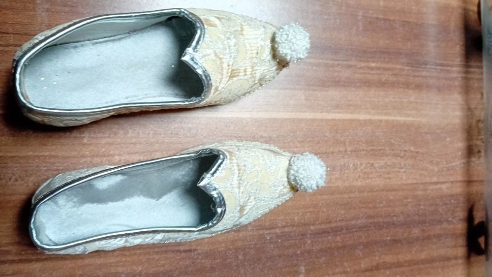 Ритуални  обувки