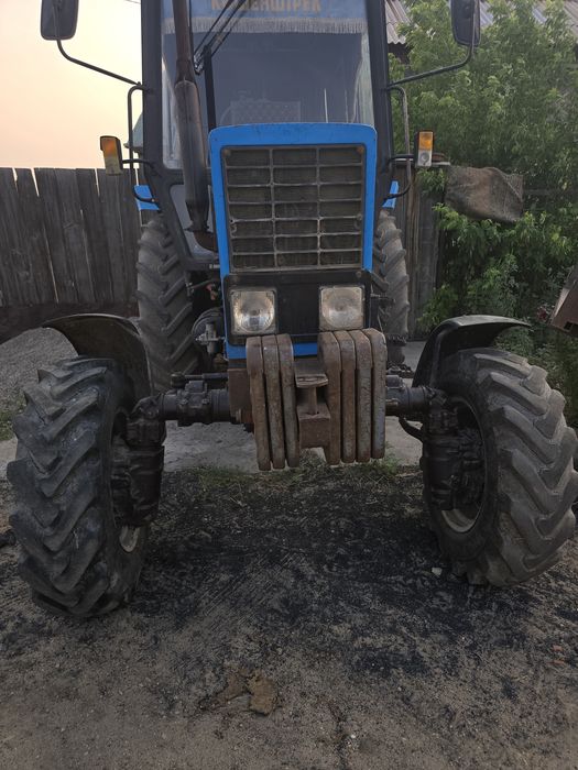 Продам МТЗ 82 НА ХОДУ