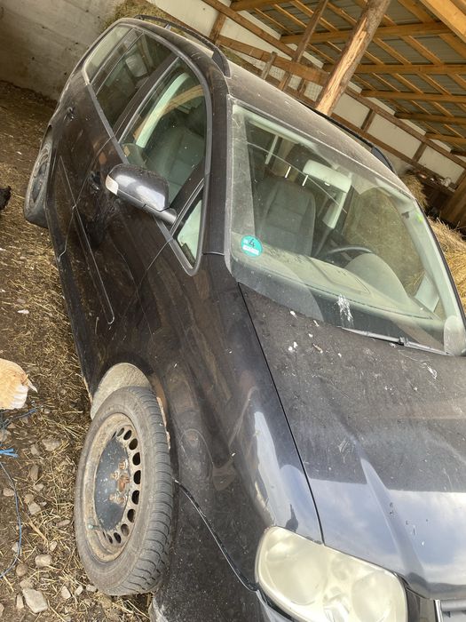 VOLKSWAGEN Touran 2004 — imagine 3