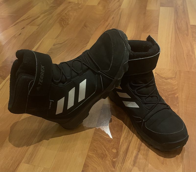 Ghete Adidas Terrex 37