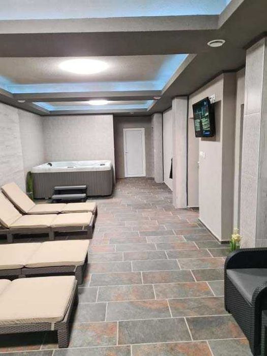 Продава се Хотел в Балчик - 2000 кв.м за 230 €/кв.м - Снимка #14