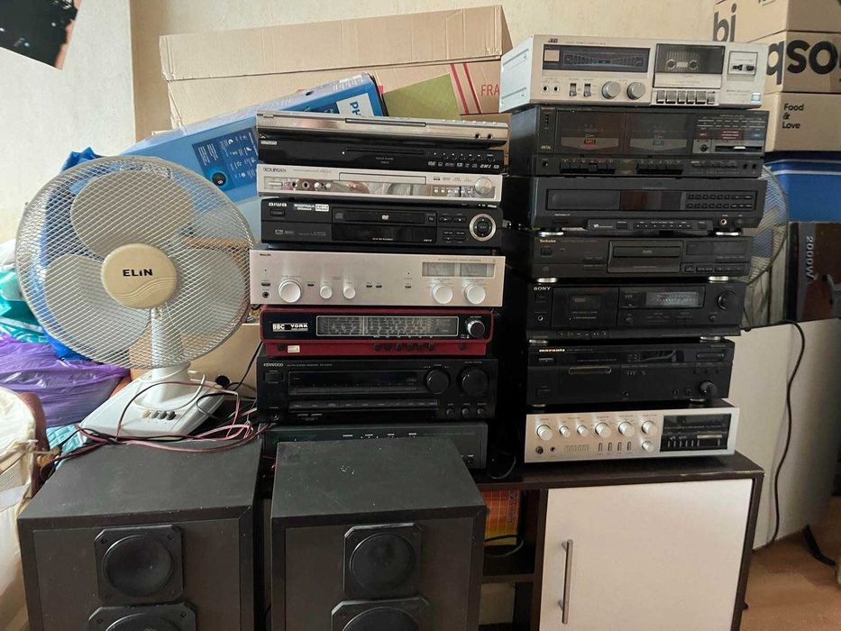 Продавам музикална апаратура.