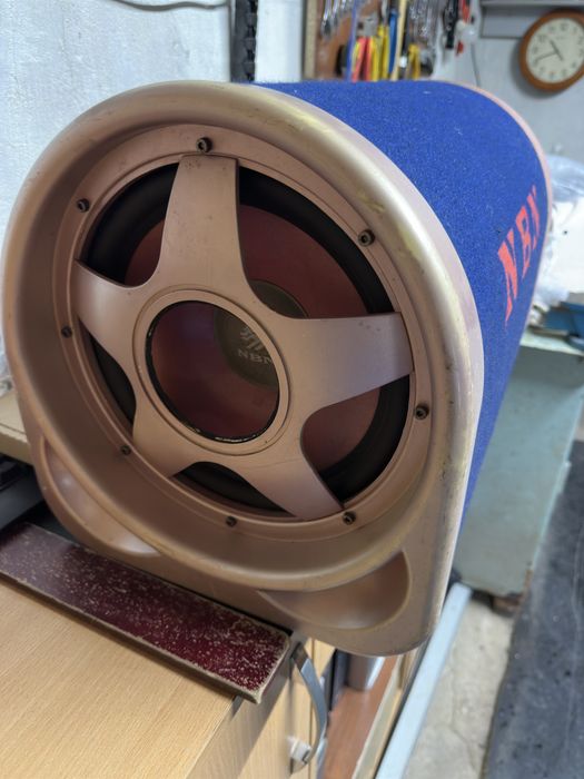 Сабвуфер автомобильный