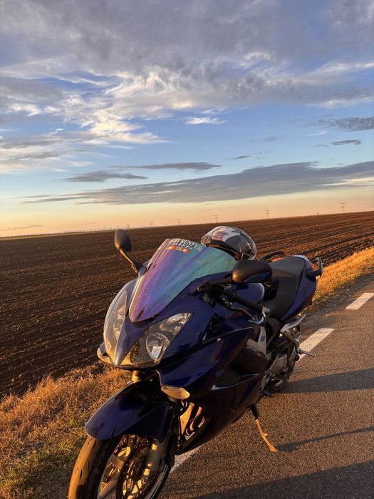 Schimb honda vfr 800 rc46