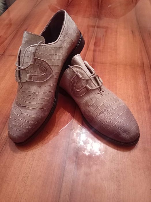 Pantofi barbatesti eleganti