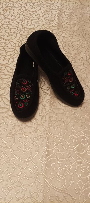 Тапочки домашние.