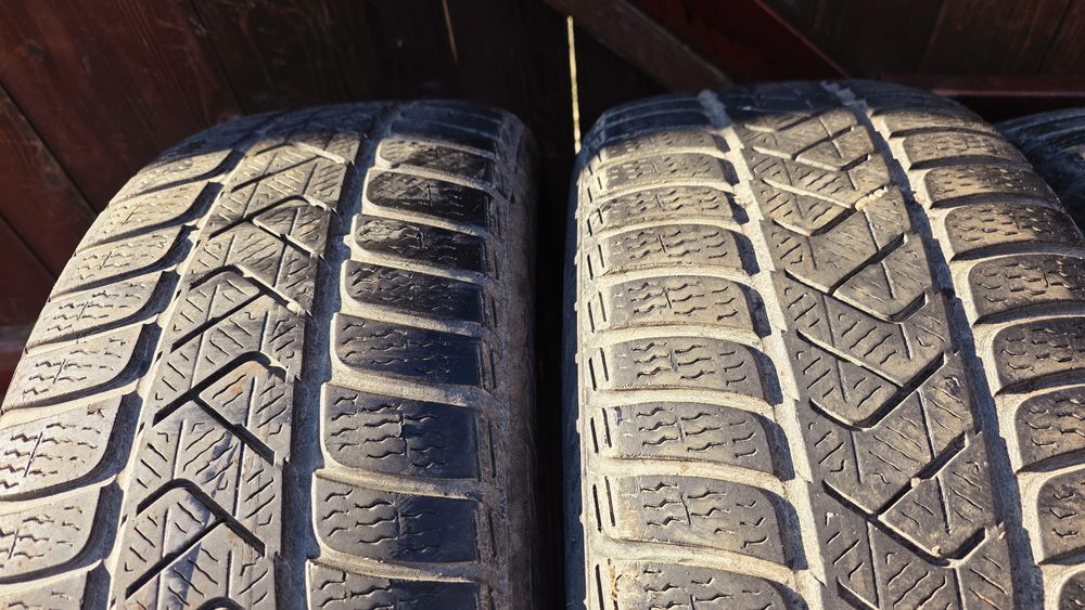 Set 4 anvelope iarna Pirelli Winter Sottozero3 215/55/17 Dot 19