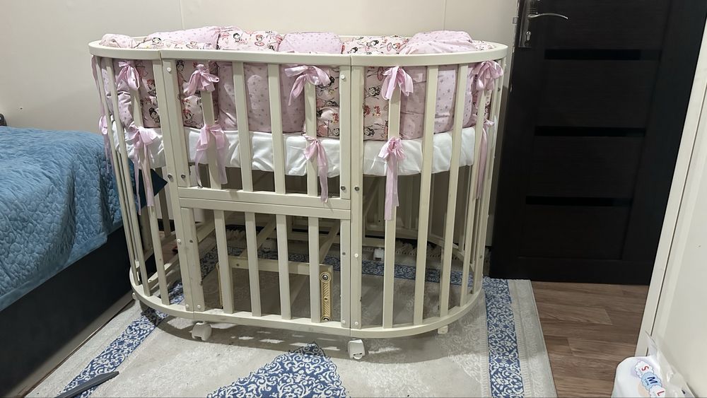 Продам манеж- кровать