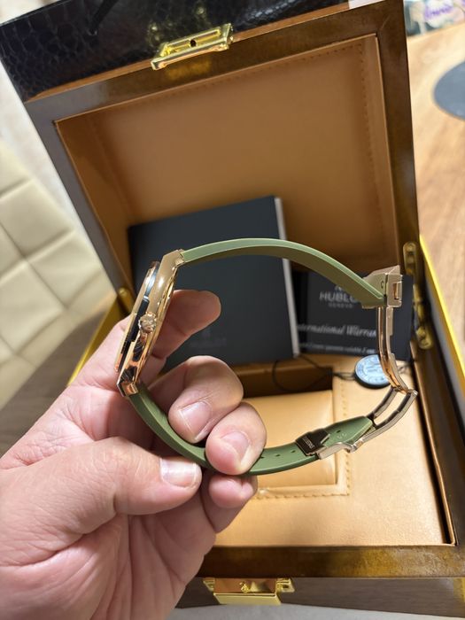 Ceas Hublot Classic Fusion Rose Gold Green 45 mm