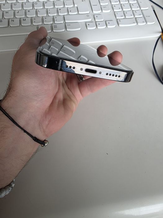 Vând Iphone 14 pro