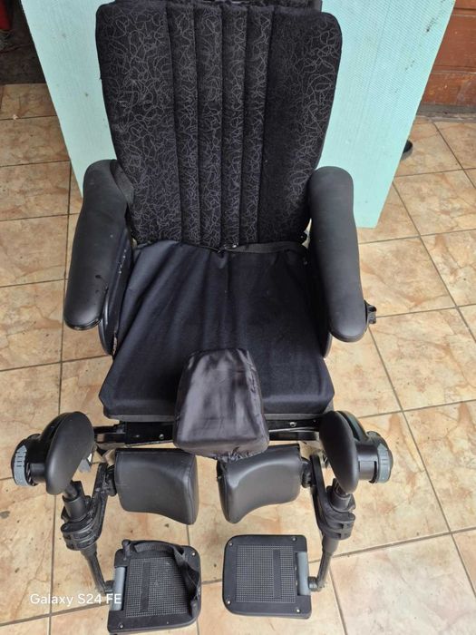 carut carucior handicap dizabilitati scaun cu rotile