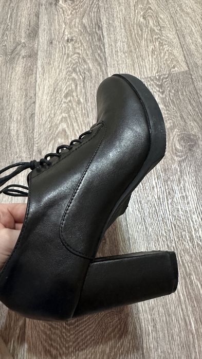 Полуботинки женские