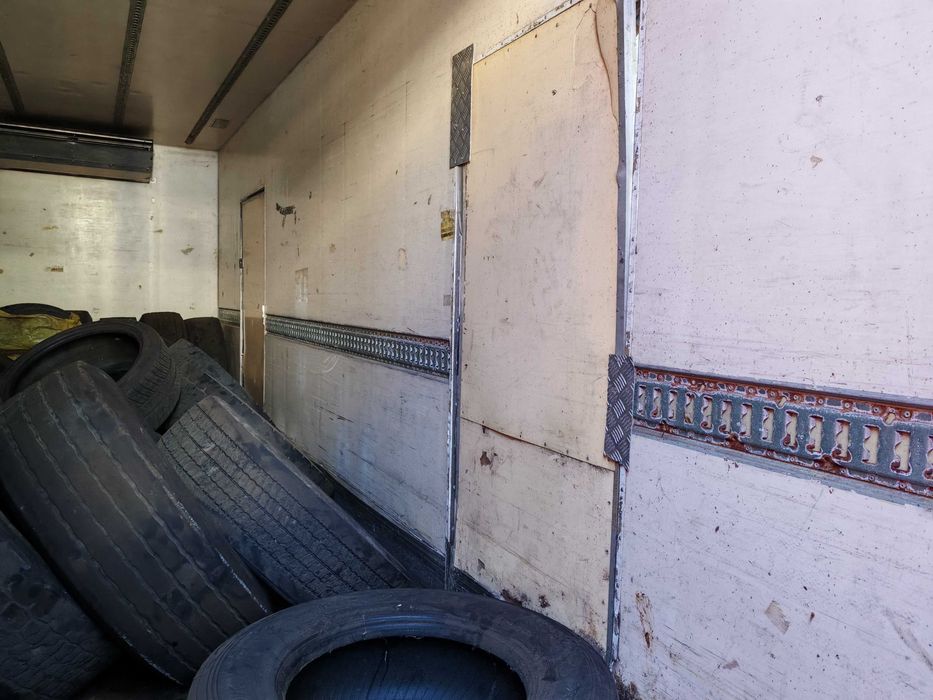 Хладилен термоизолиран фургон 7.60.на.2.60