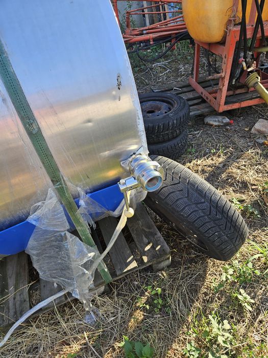 Tank de lapte trifazat