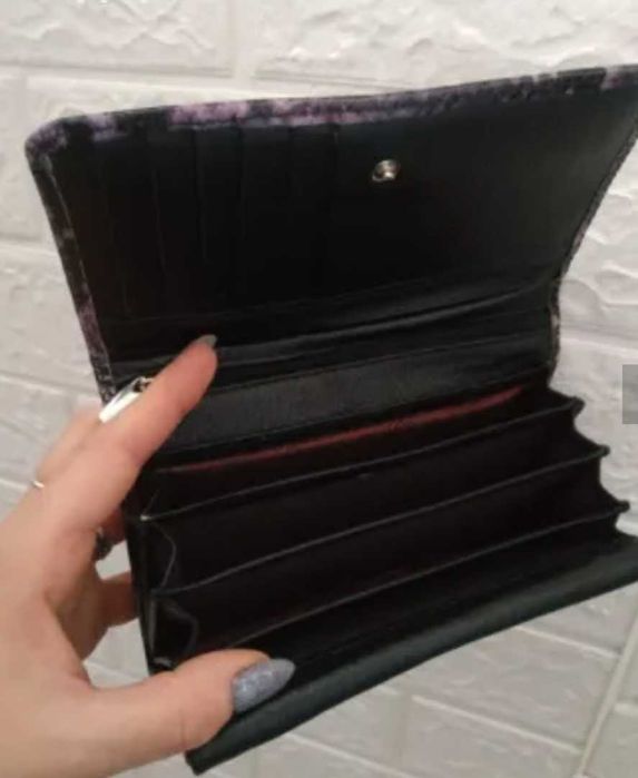 Дамски портмонета