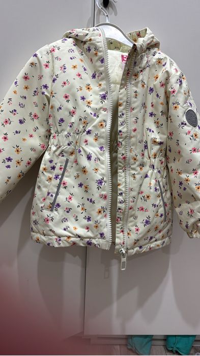 Продам детскую ветровку