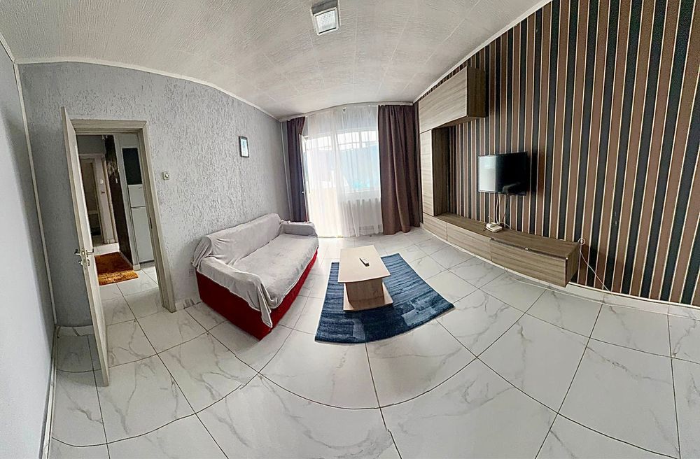 Vand apartament cu 3 camere decomandat