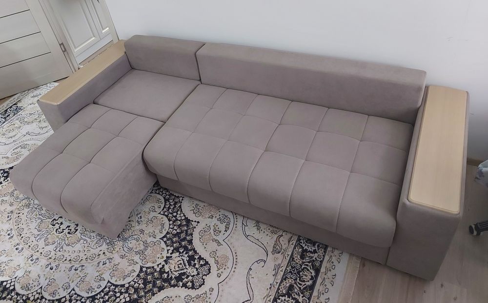 Продам диван (угловой)