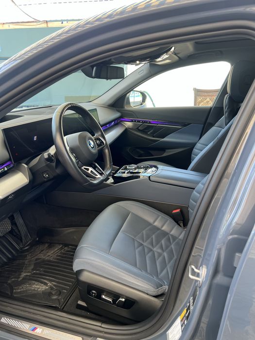 Bmw i 5  50 L  2025 йил