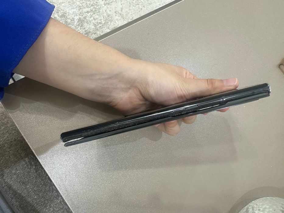 Srochno sotiladi Galaxy Note20 ultra 5G