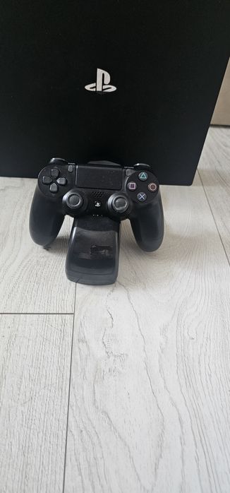 Playstation  4 PRO  1 TB