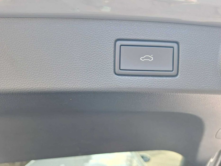 VW Arteon, 60,000km, 150hp, 360 camera