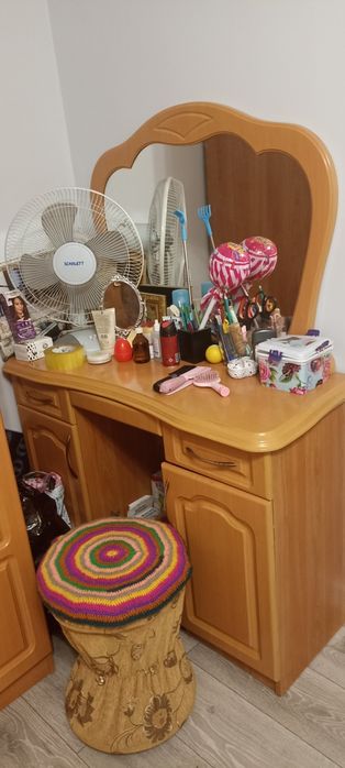 Продам спальный гарнитур