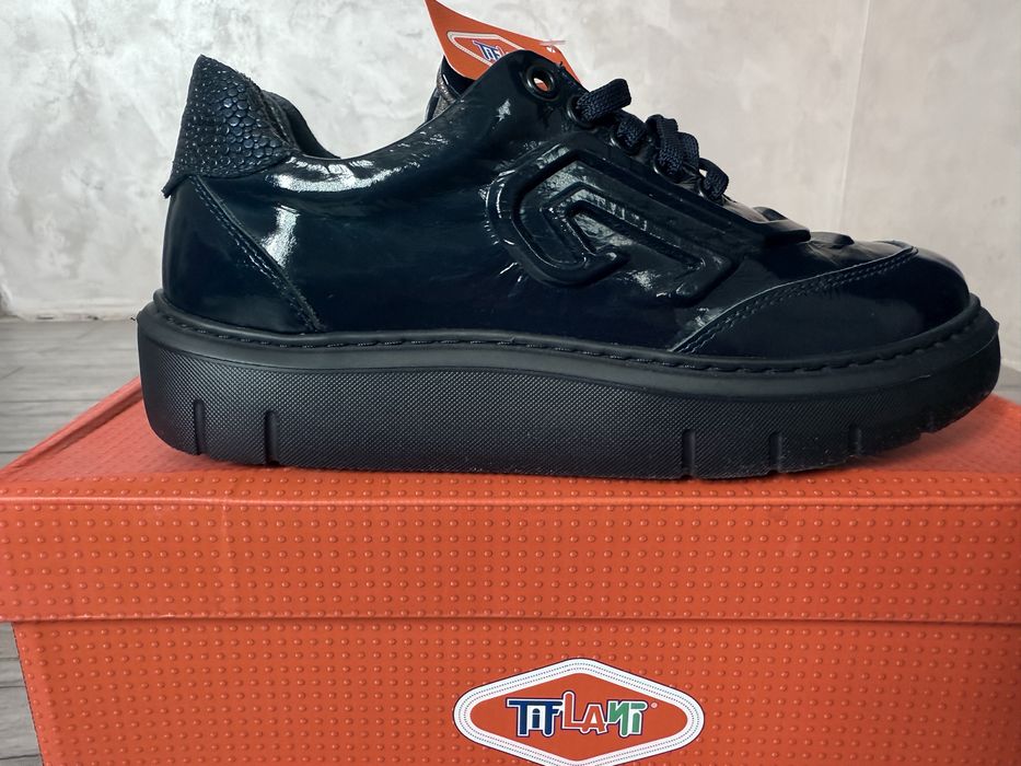 Детские туфли, кроссовки, кеды, обувь.