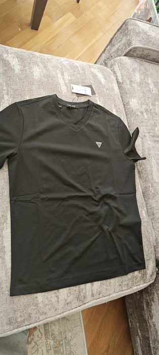 Guess  футболки новые