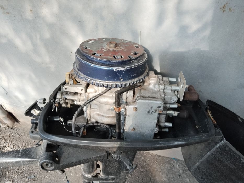 Лодочный мотор "Ветерок-8"