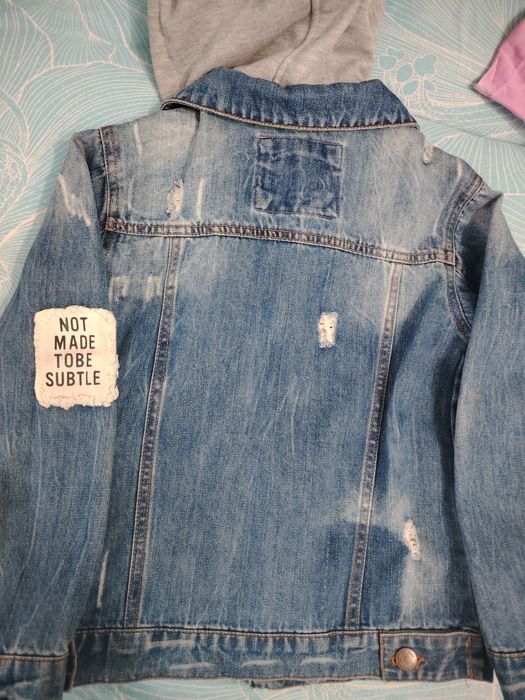 Продаётся джинсовая курточка на весну!