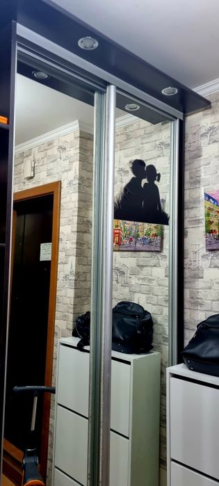 Продам раздвижной шкаф