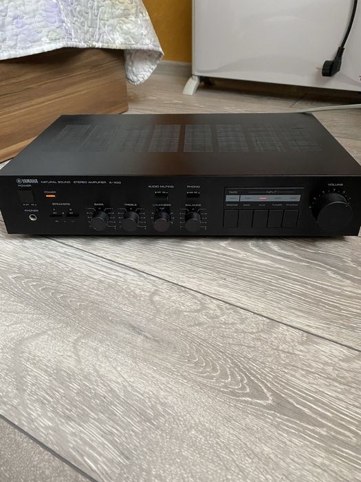 Усилвател Yamaha A400