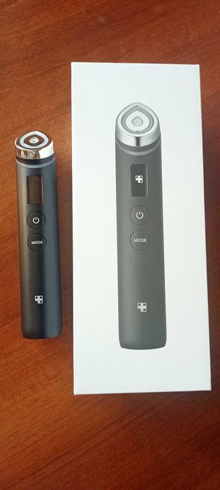 Medicube AGE-R Booster Pro Многофункциональный массажёр для лица