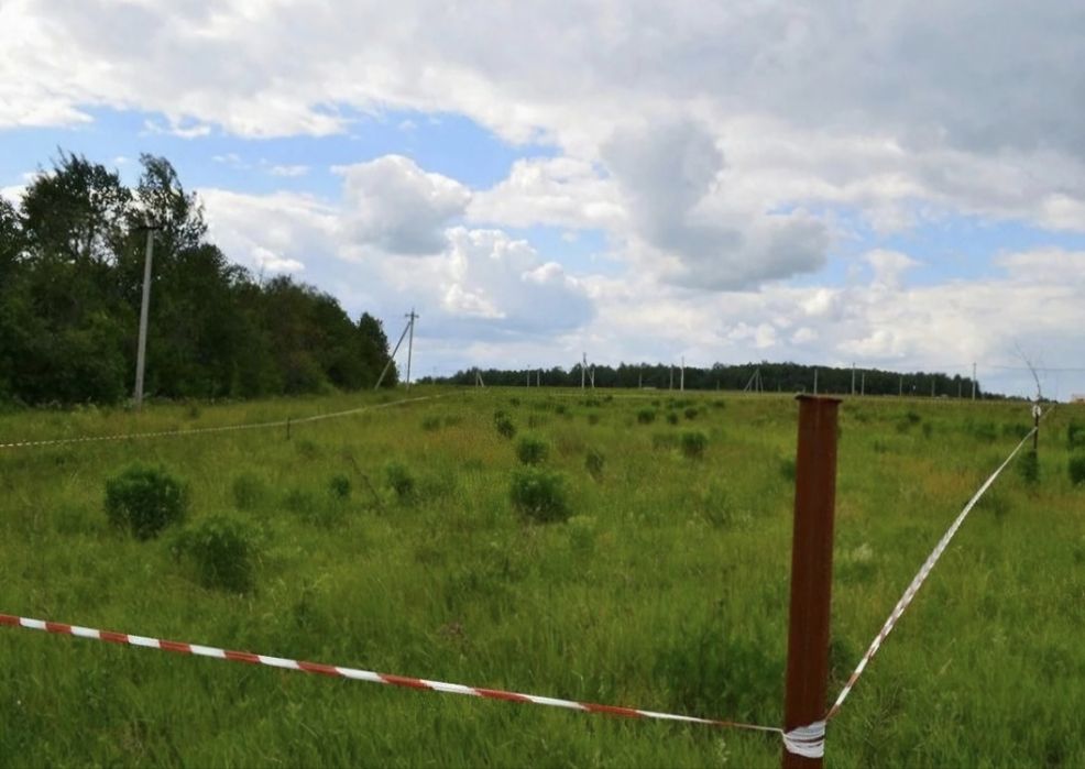 Дурмон Қ.Ф.Й  Бирлик маҳалласида 6 сотихли ер участкаси сотилади.