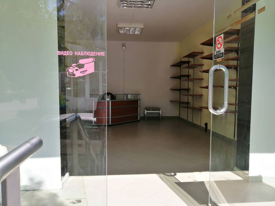 Дава се под наем Магазин в Ловеч, в.з. Бабаковец - 34 кв.м за 255 € - Снимка #6