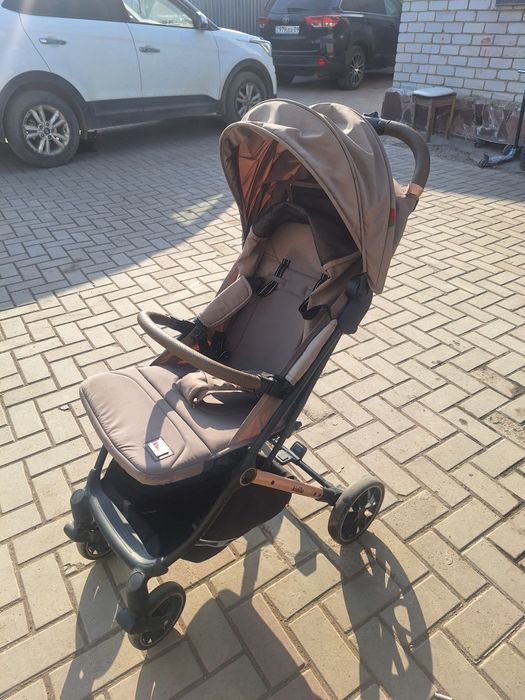 Продам хорошую коляску