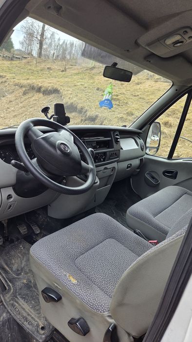 Vând Opel Movano 2.5