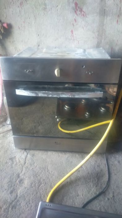 Продам духовой шкаф