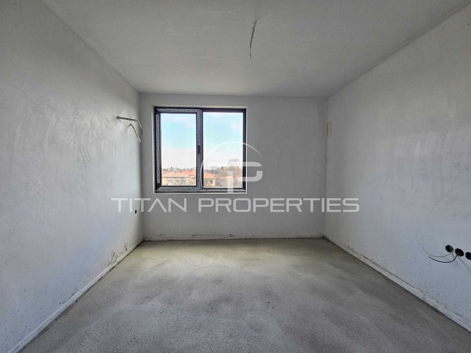 Продава се Тристаен апартамент в Пловдив, Коматево - 91 кв.м за 1152 €/кв.м - Снимка #1