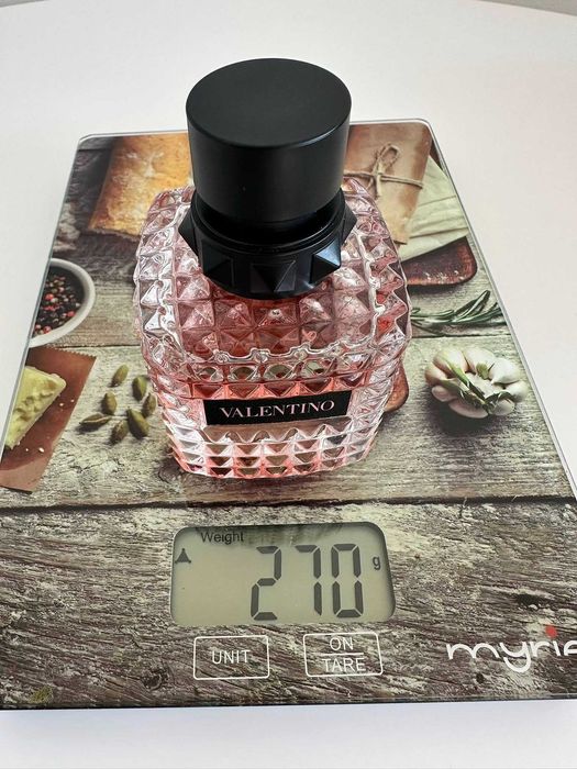 Vand Valentino Donna Born in Roma 50 ml