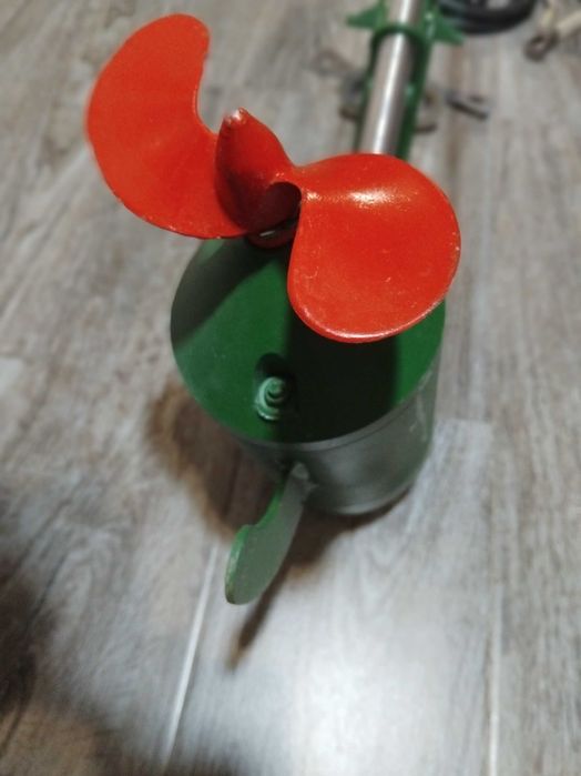 Руски двигател за лодка на 12 в