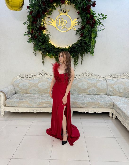 Платье вечернее,нарядное