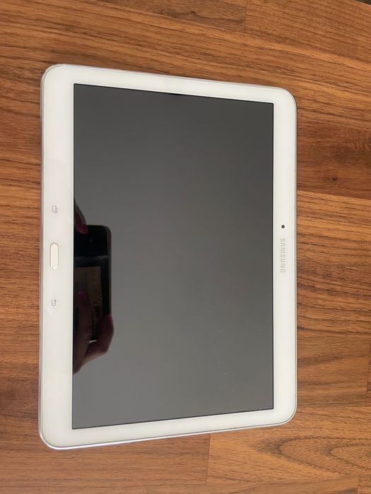 Таблет Samsung Galaxy tab 4