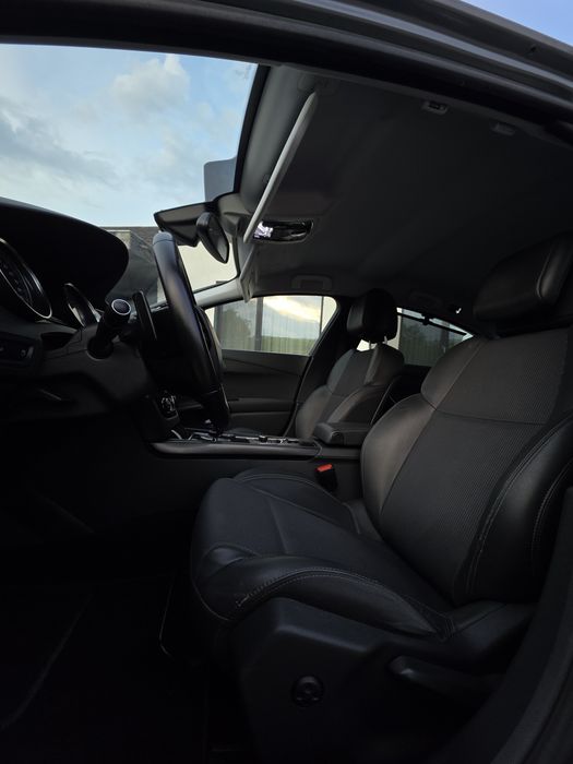 Peugeot 508 Hybrid / Dotari Premium