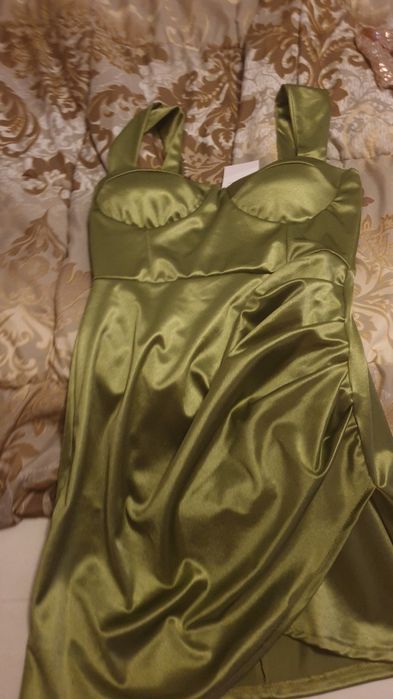 Нова българска парти тежък сатен рокля.